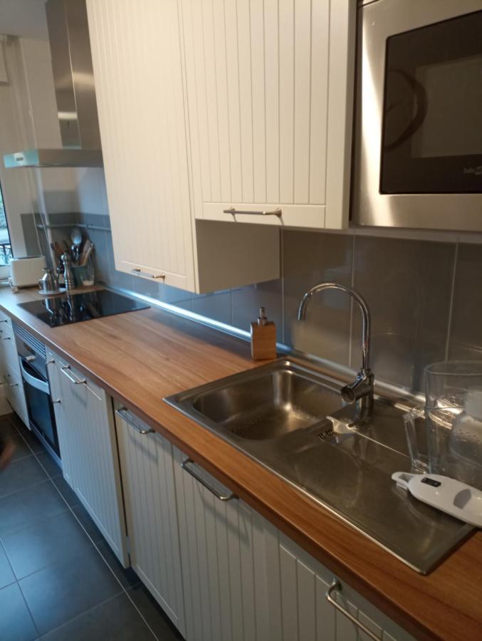 Duplex En Комилас Екстериор снимка