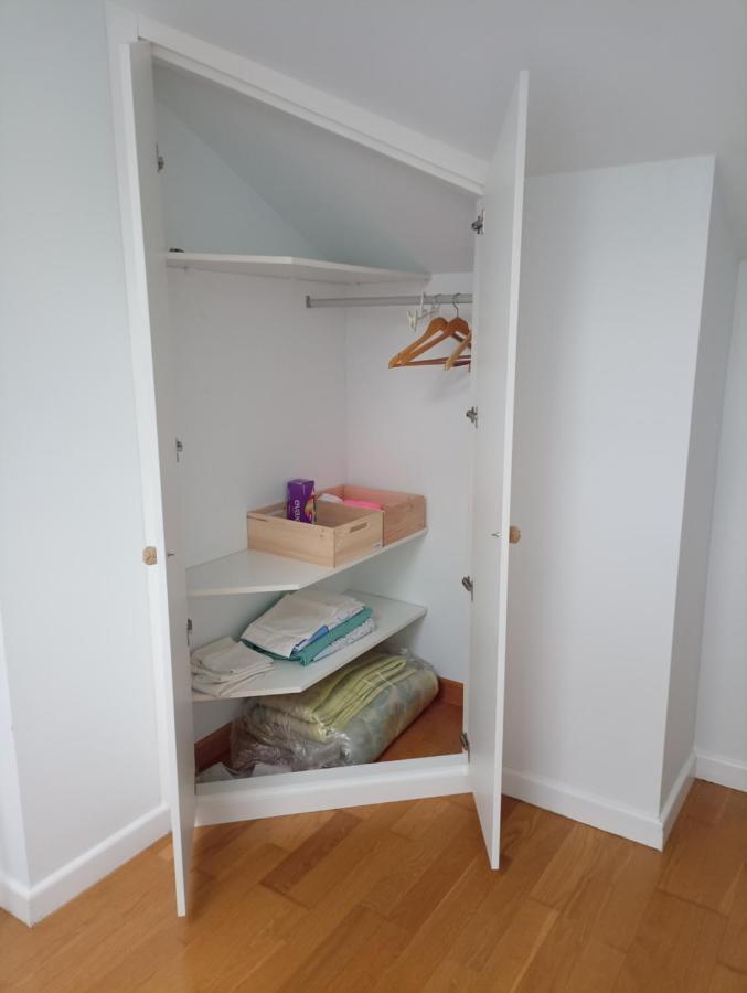 Duplex En Комилас Екстериор снимка