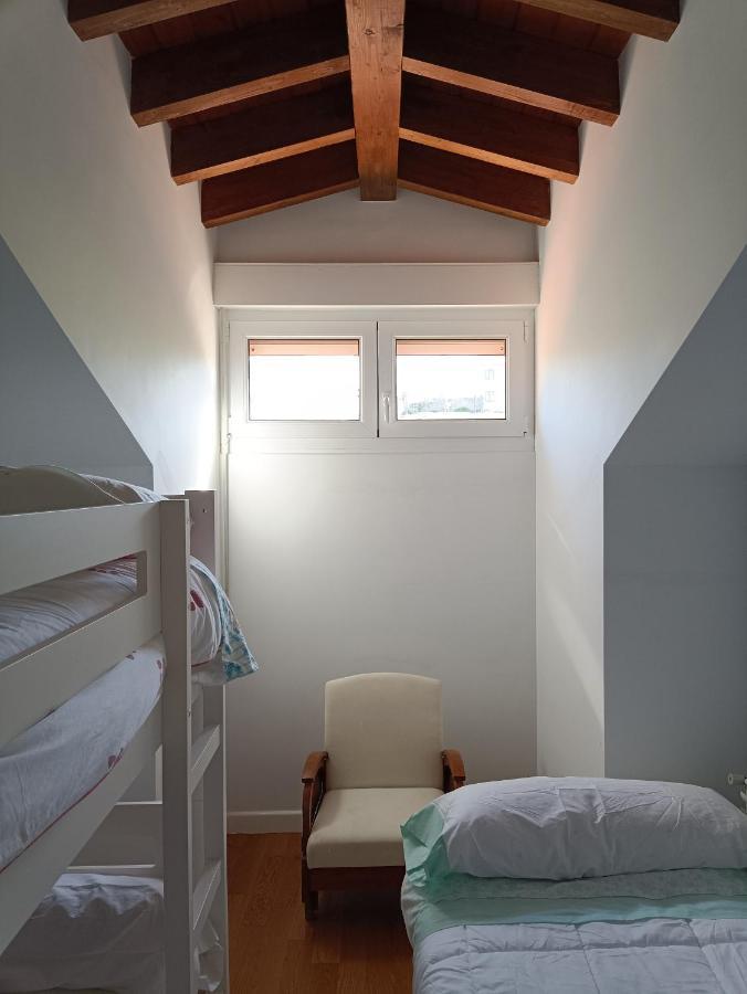 Duplex En Комилас Екстериор снимка